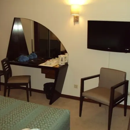 Hotel Nova Cruz 4*