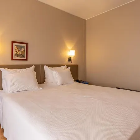Hotel Nova Cruz 4*